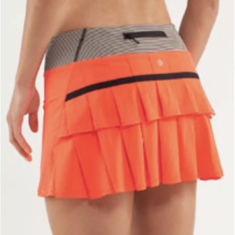 Lululemon Orange Pace Setter light flare Stripe Belt Sz. 4-6-8-Reg